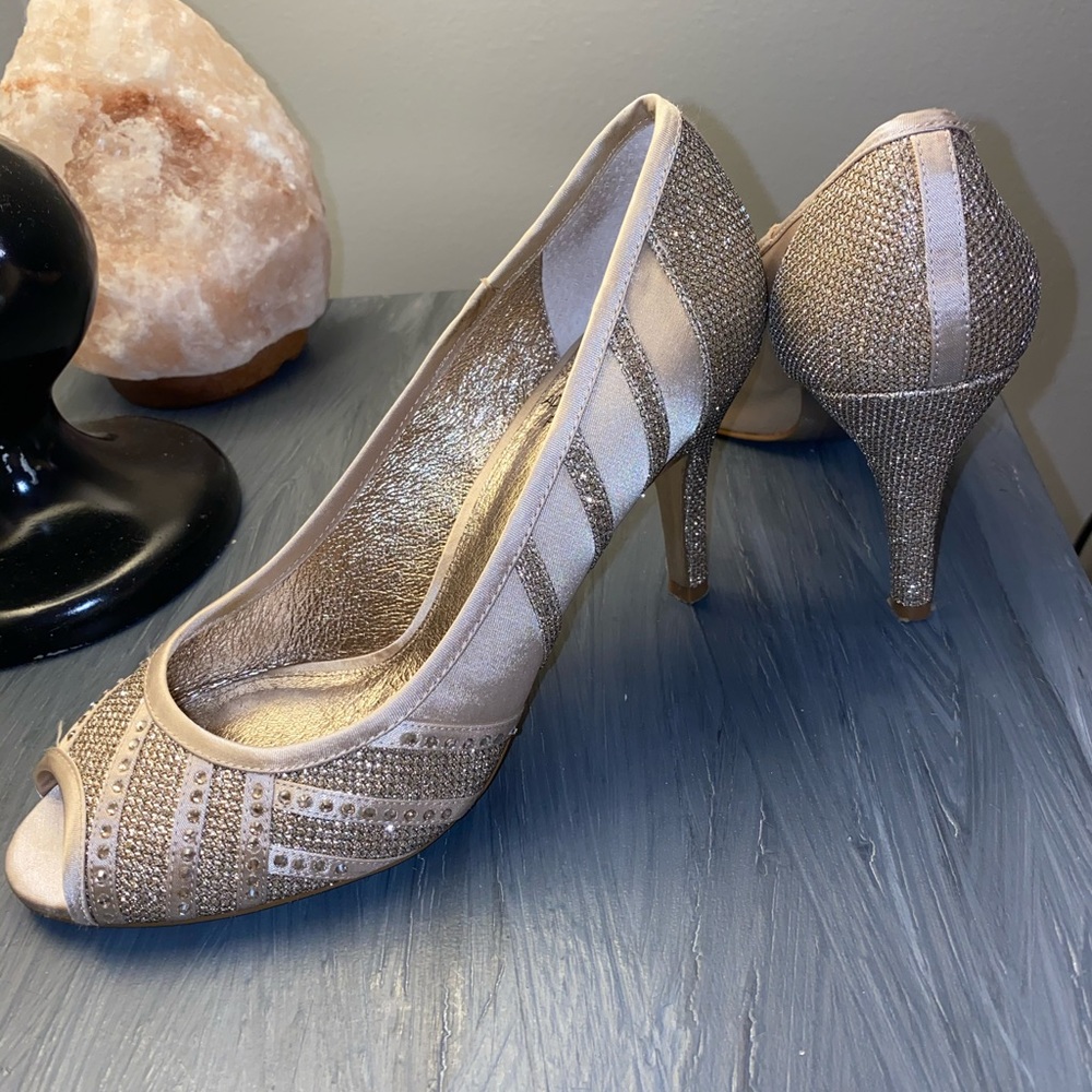 Adrianna Papell Heels